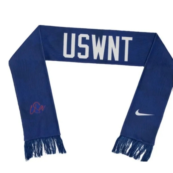 Nike Accessories - NIKE USWNT LOCAL VERBIAGE Winter  SCARF A-21591 New